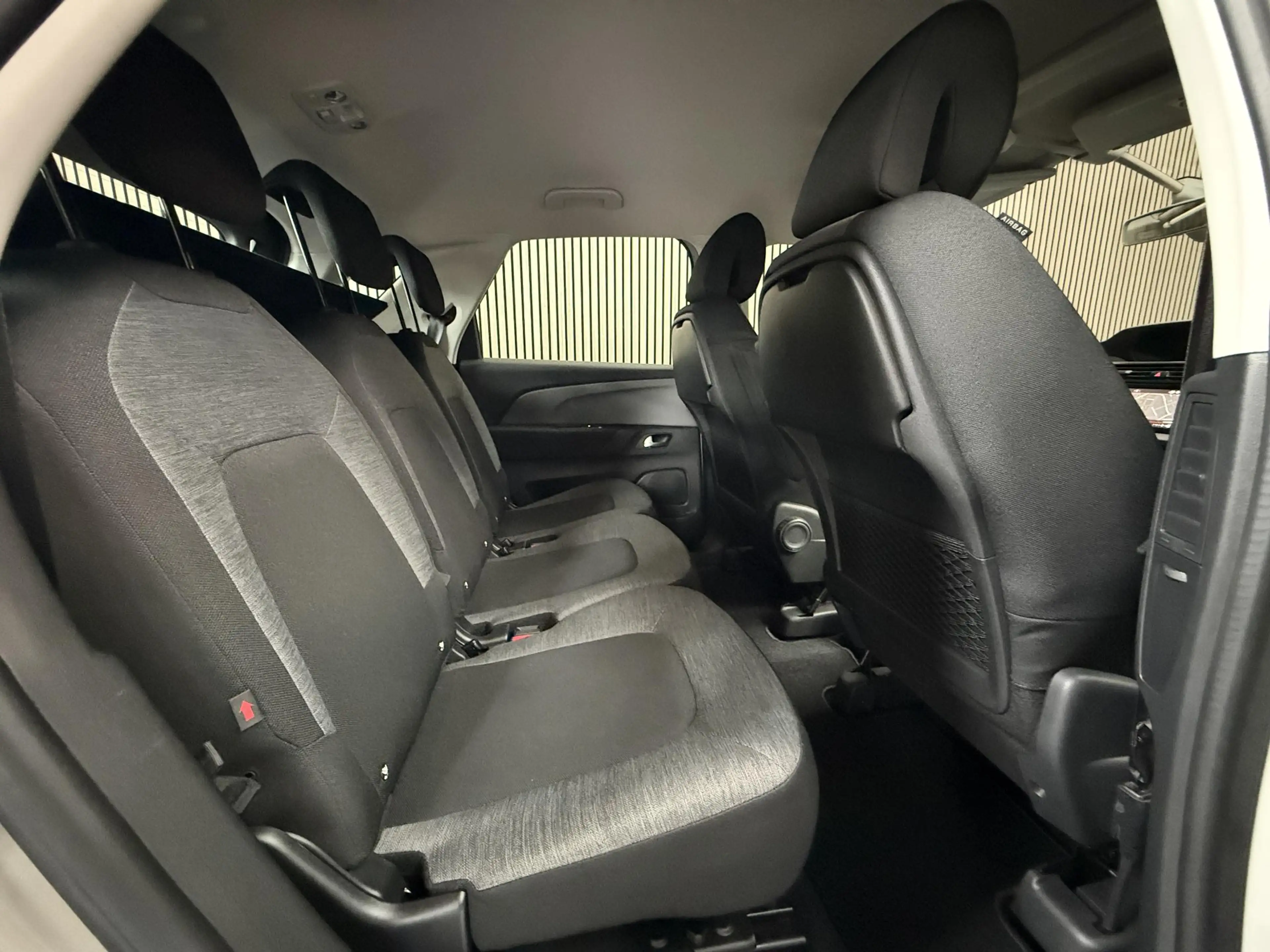 Citroen C4 SpaceTourer 1.2 PureTech Selection | Automaat | Carplay | Riem — photo 17