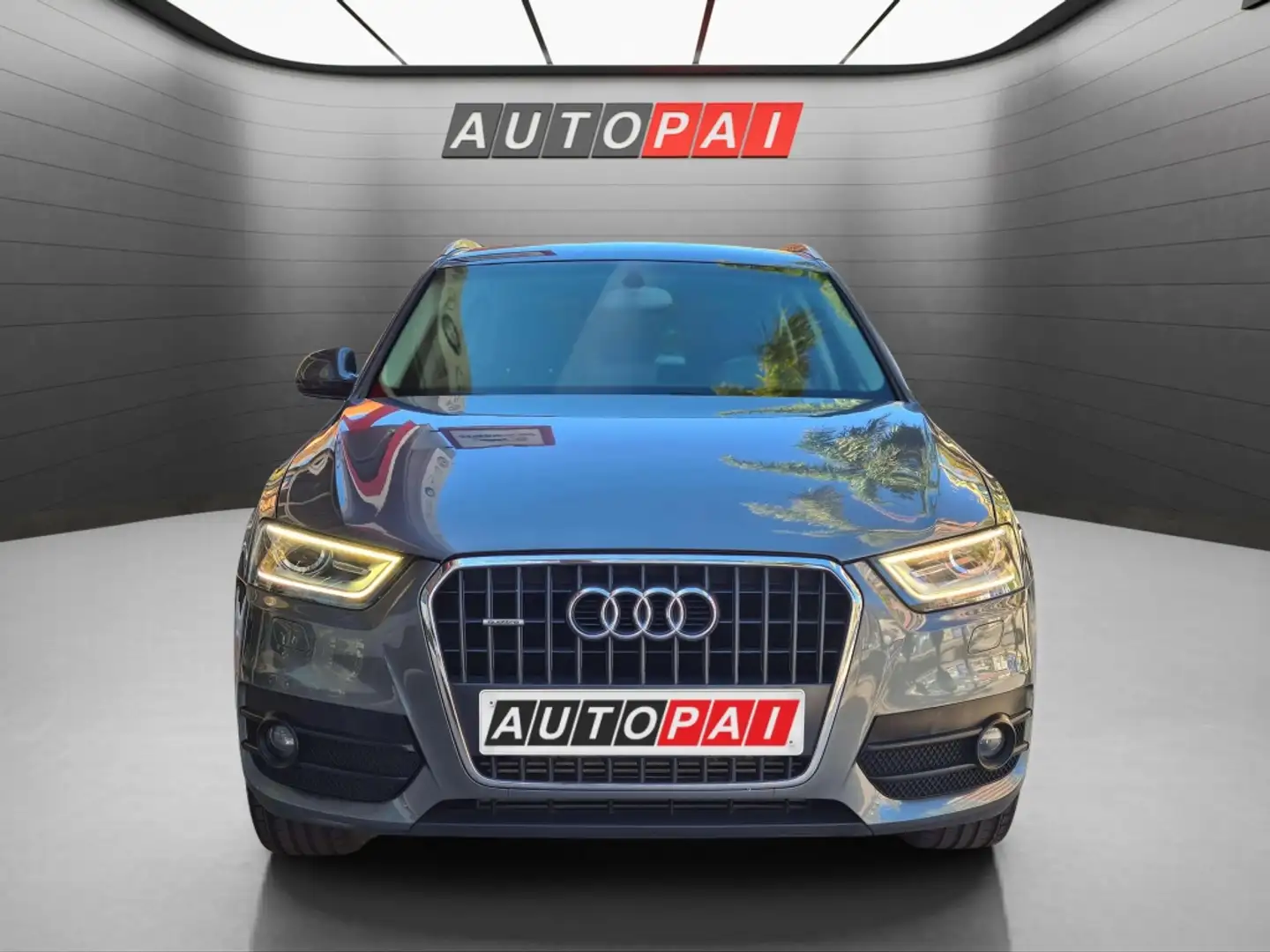 Audi Q3 2.0TDI Advance quattro S-Tronic 177 Gris - 2