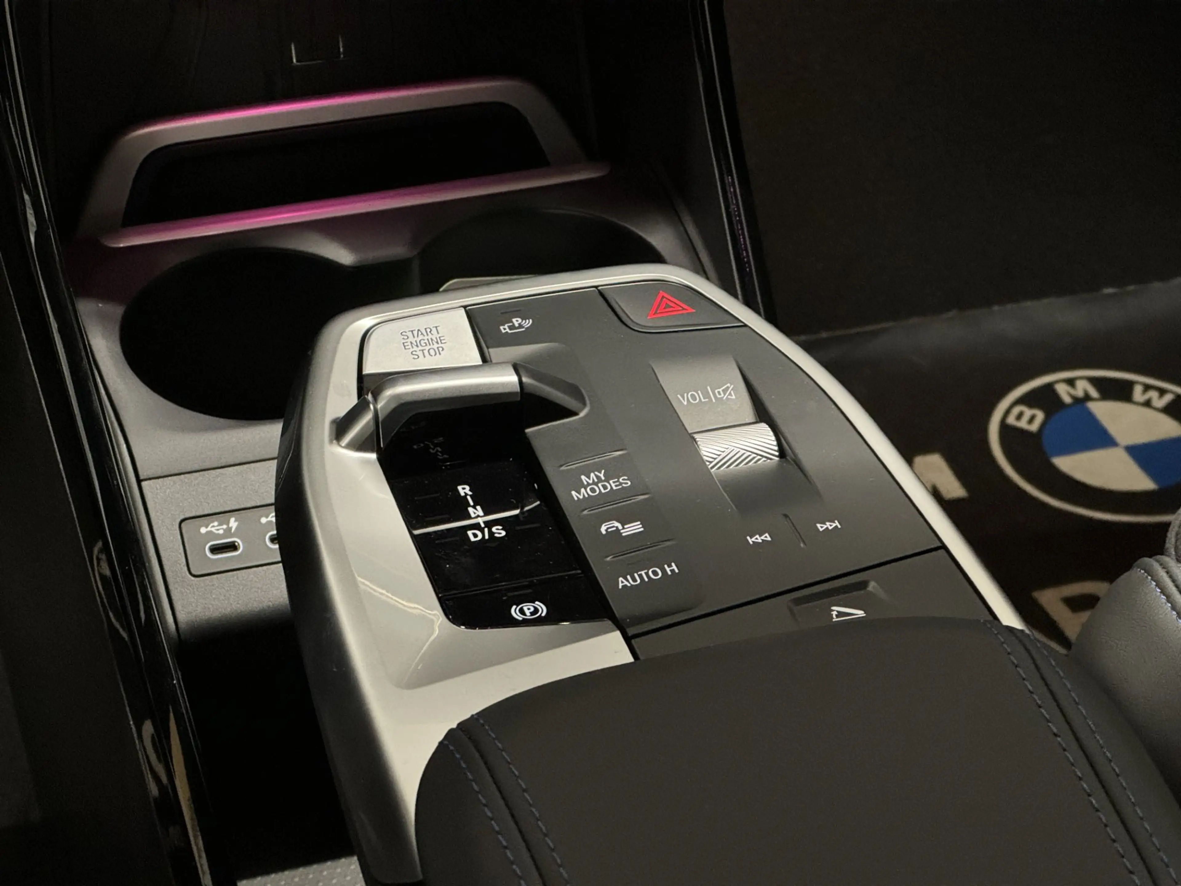 BMW 230 e xDrive *M-Sportpaket / Paket Care* — photo 12