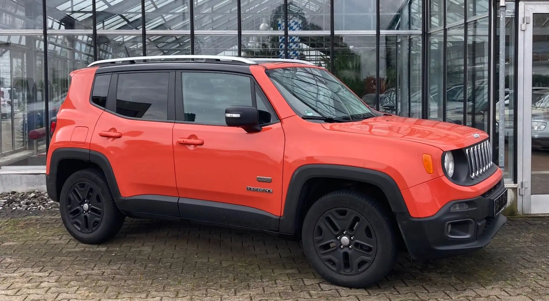 Jeep Renegade Limited 4WD Allrad Automatik Leder Pano Orange - 2