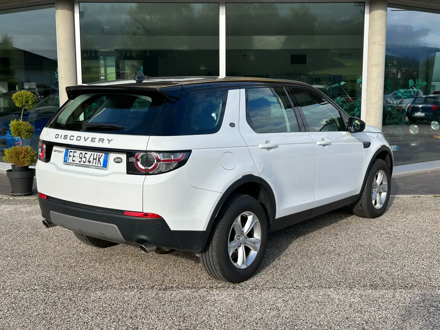 Land Rover Discovery Sport 2.0 td4 HSE Luxury awd 150cv auto 4x4 Bianco - 2