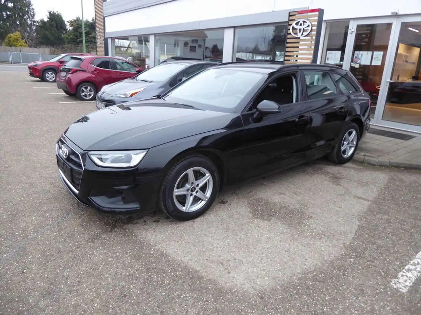 Audi A4 Avant 35 TDI S-tronic *LED*SHZ* Noir - 2