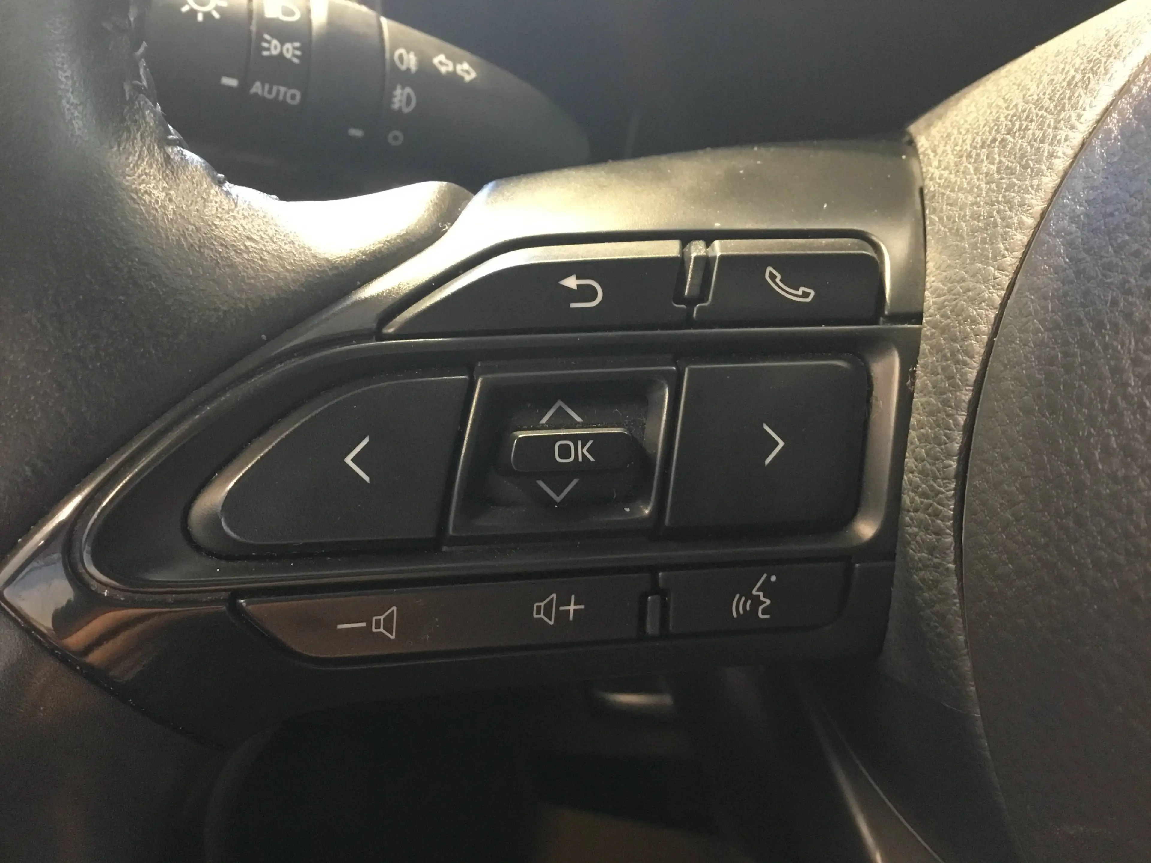 Toyota Yaris Cross Active Drive + WP + MM — photo 15