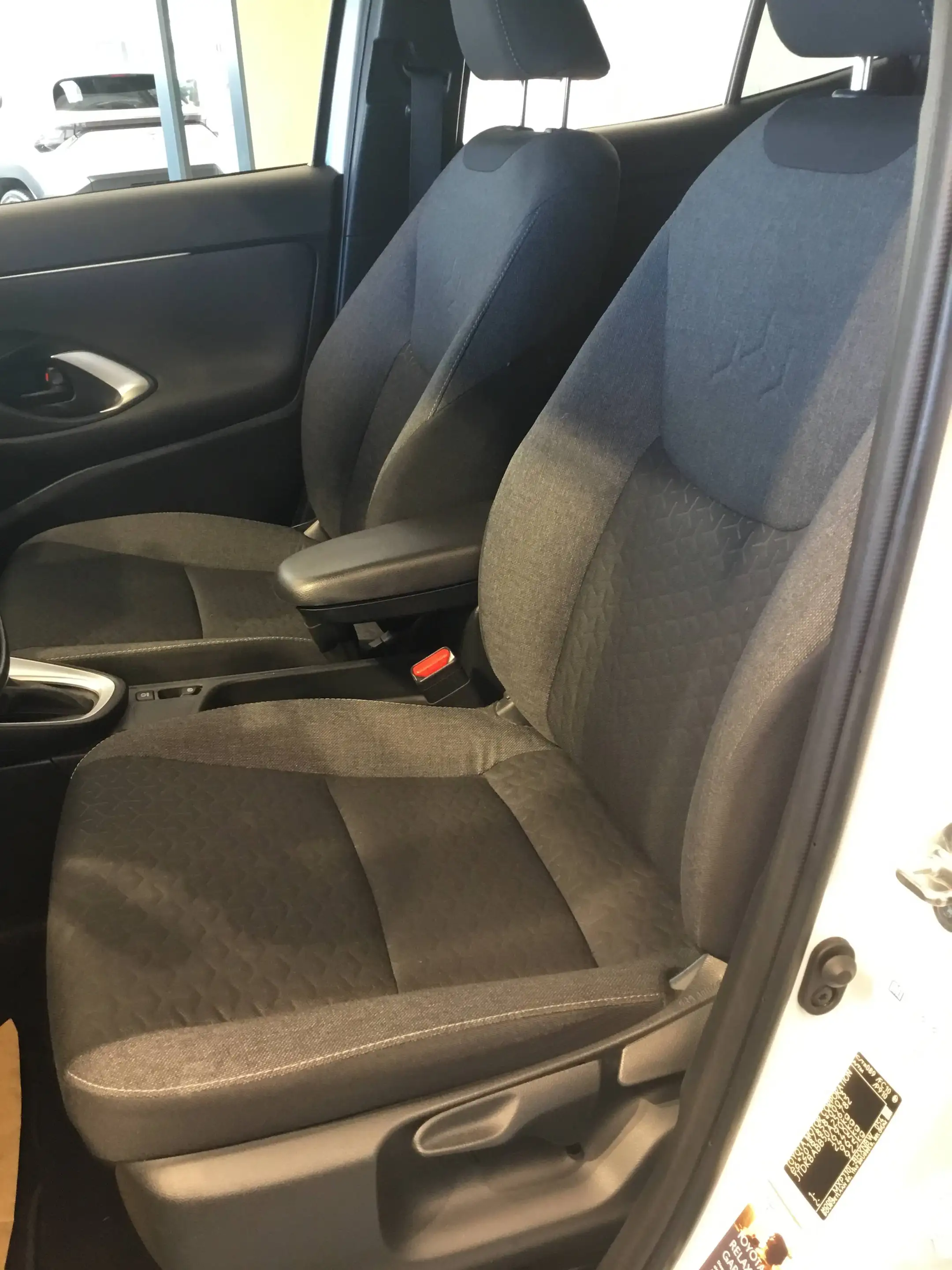 Toyota Yaris Cross Active Drive + WP + MM — photo 14