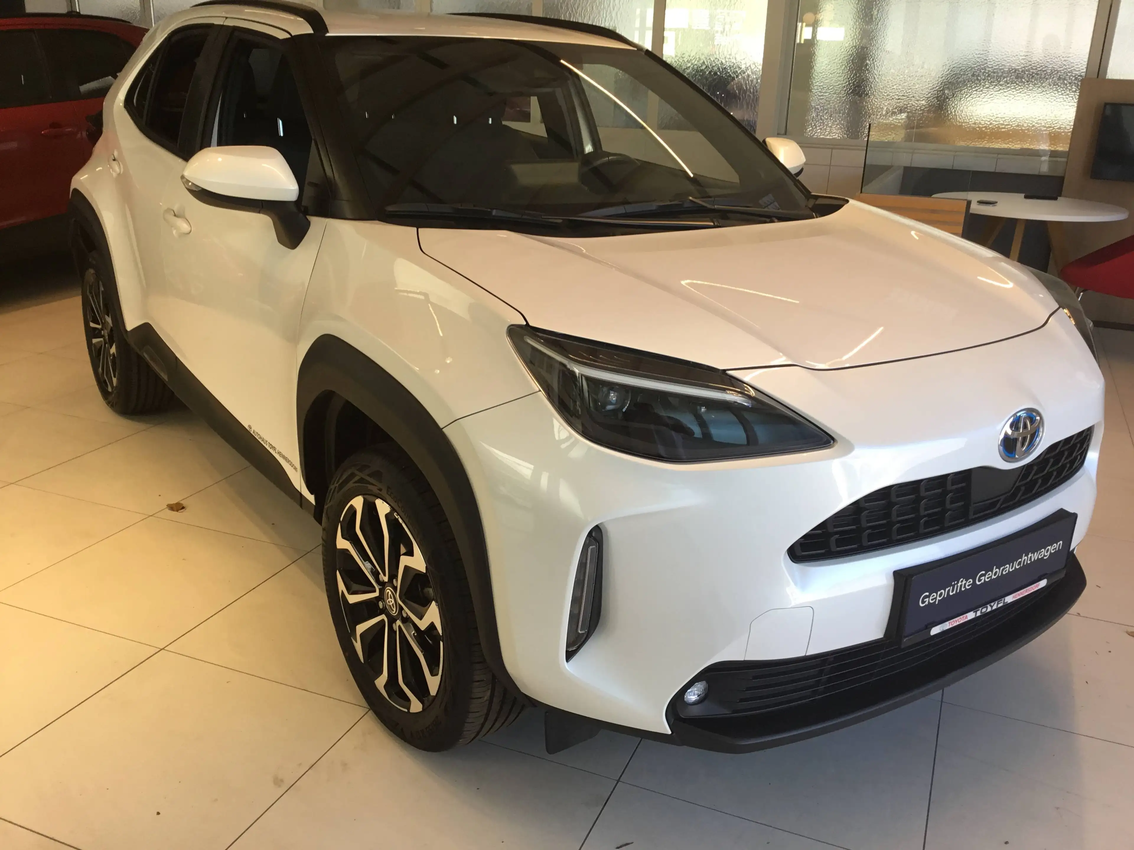 Toyota Yaris Cross Active Drive + WP + MM — photo 3