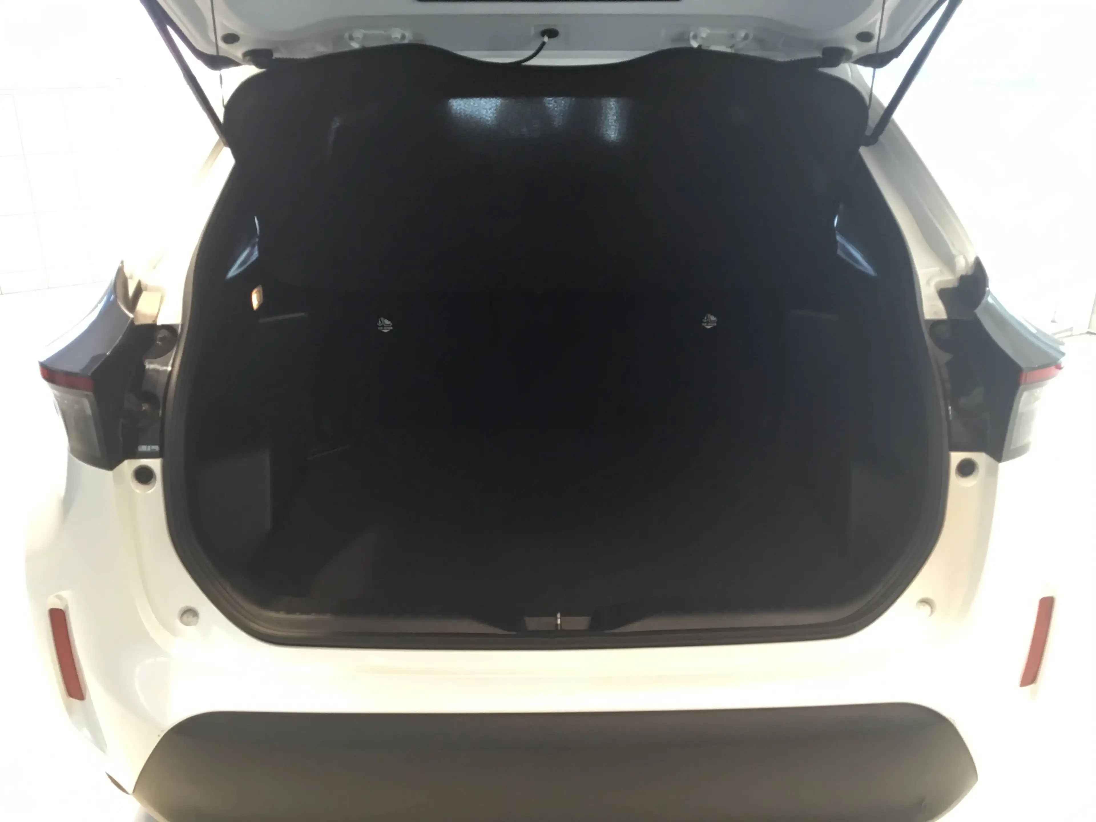 Toyota Yaris Cross Active Drive + WP + MM — photo 7