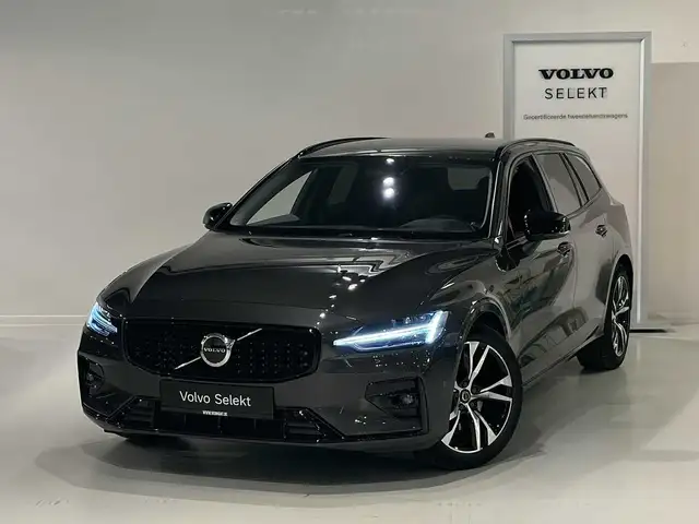 Volvo V60 B3 Mild hybrid Dark Plus