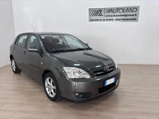 Toyota Corolla Corolla  1.4 d-4d 5p m-mt