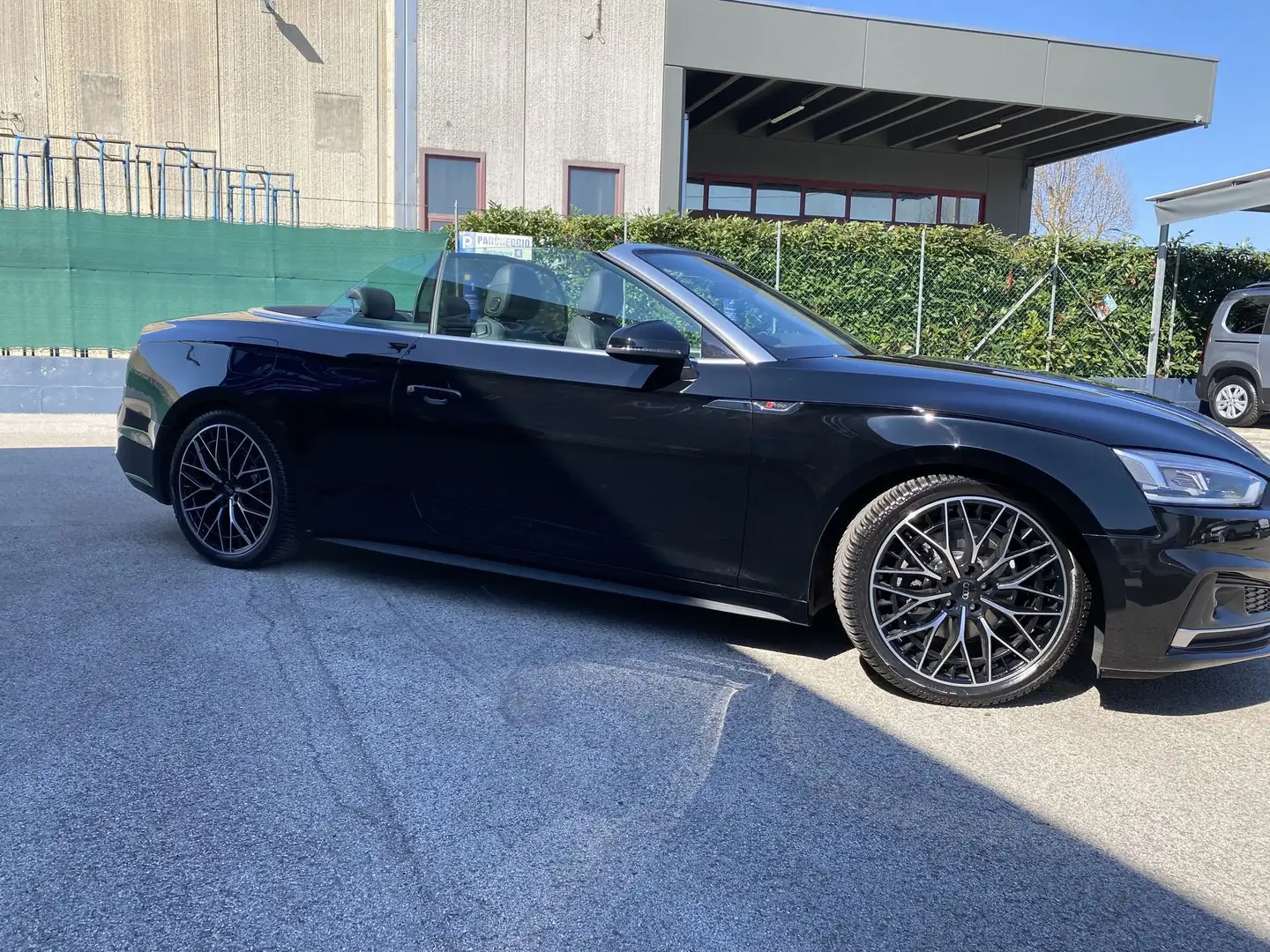 Audi A5 CABRIO 2.0 150CV TDI S-LINE Noir - 1