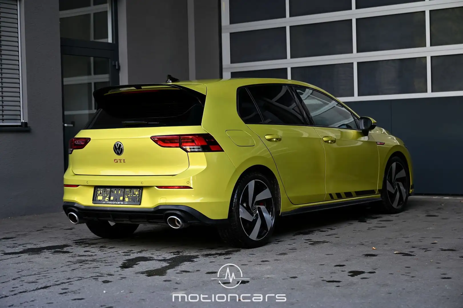 Volkswagen Golf VIII 2.0 TSI GTI Clubsport Gelb - 2