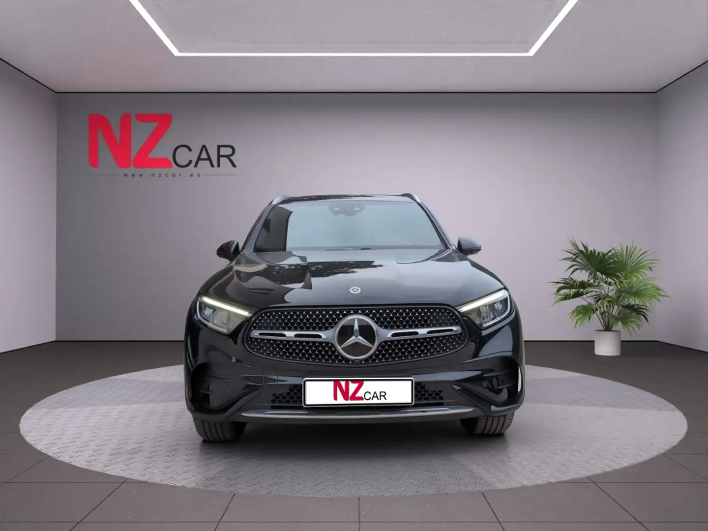 Mercedes-Benz GLC 300 300e 4Matic 9G-Tronic Negro - 2