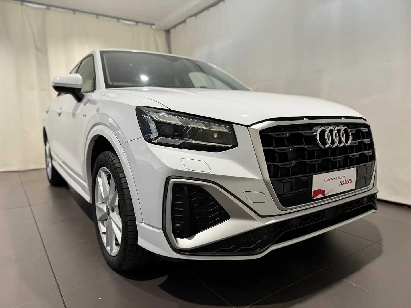Audi Q2 35 TDI S tronic S line Edition Blanc - 1