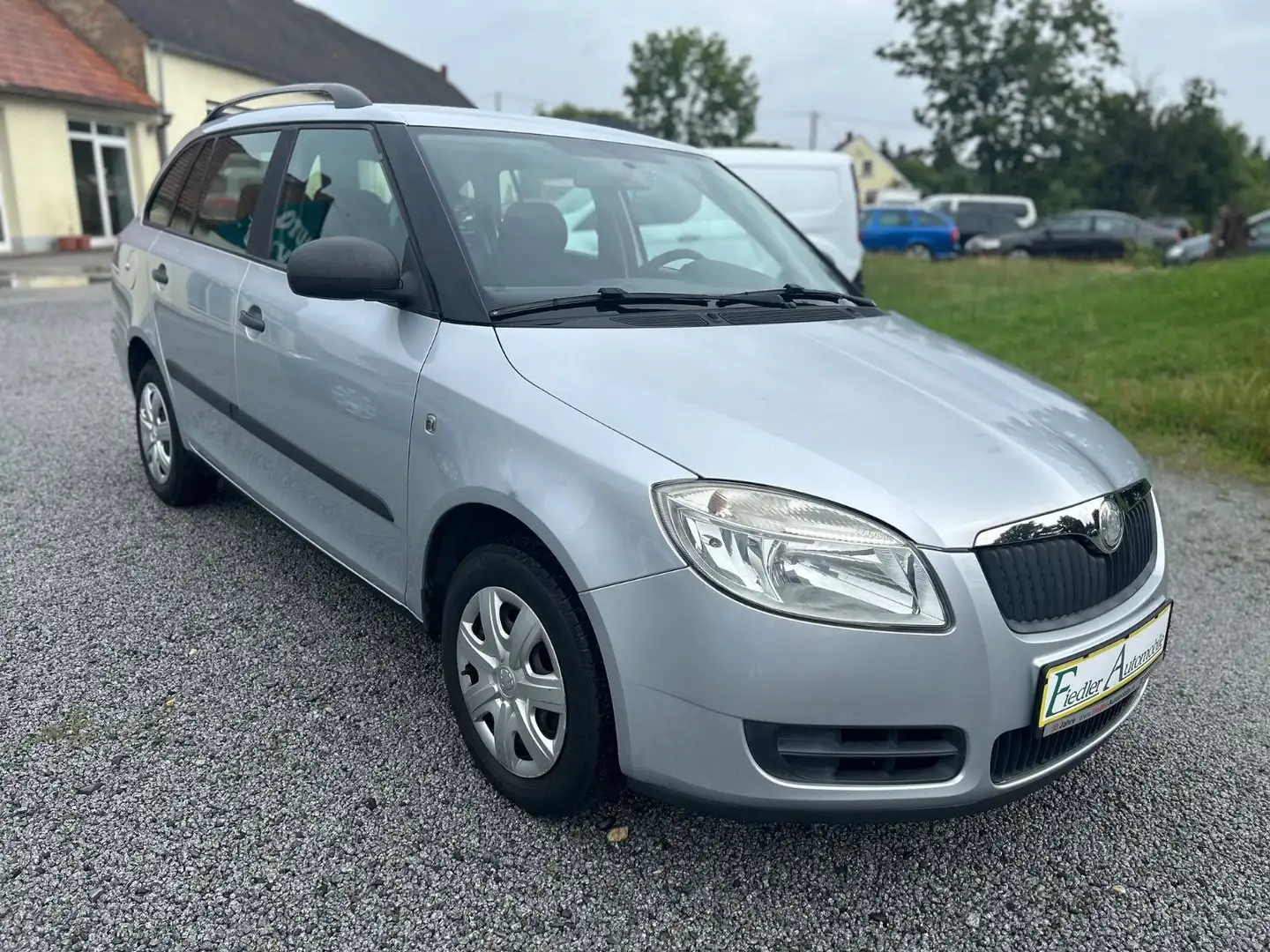Skoda Fabia Combi 1.2l / Klima / AHK / Tüv 07.2027 Silber - 2