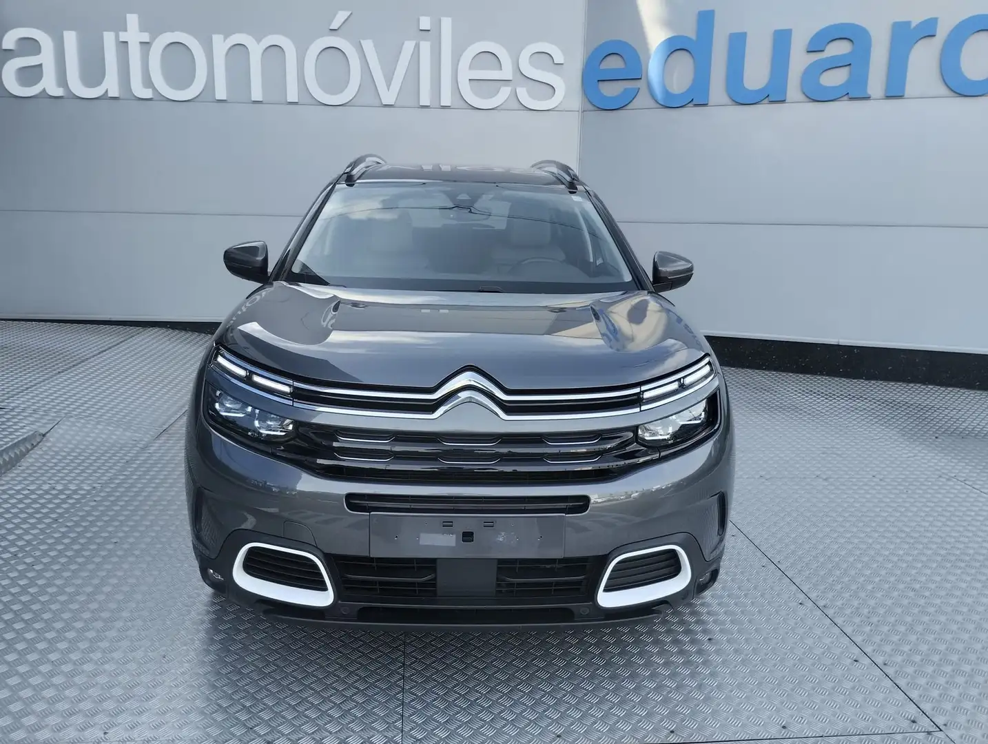 Citroen C5 Aircross Hybrid 1.6 Hybrid 225cv e-EAT8 Shine Grau - 2
