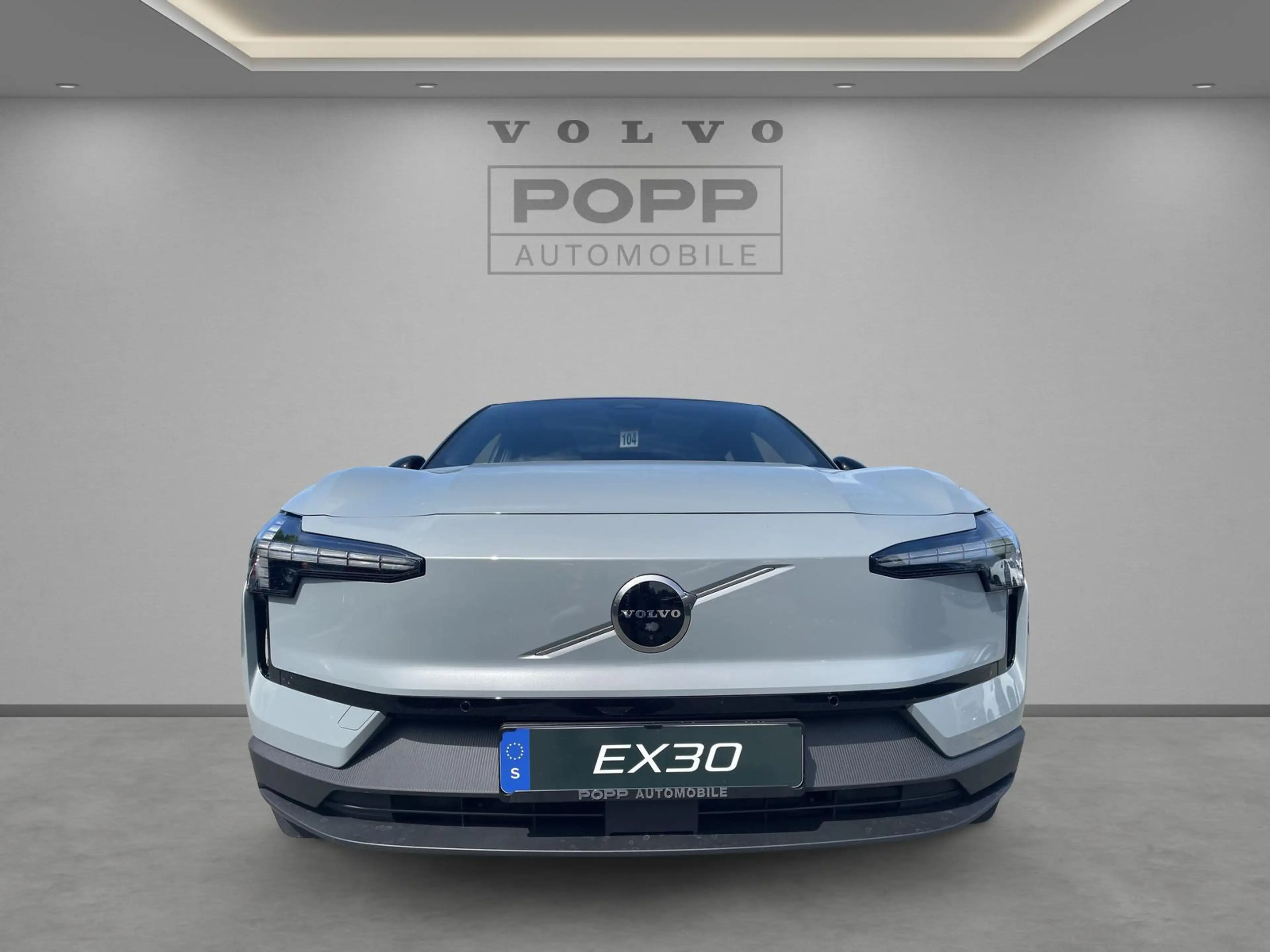 Volvo EX30 Twin AWD Ultra | Pano | 360° | H&K | ACC | PAP — photo 8