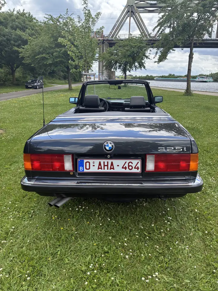 BMW 325 cabriolet, foto 2