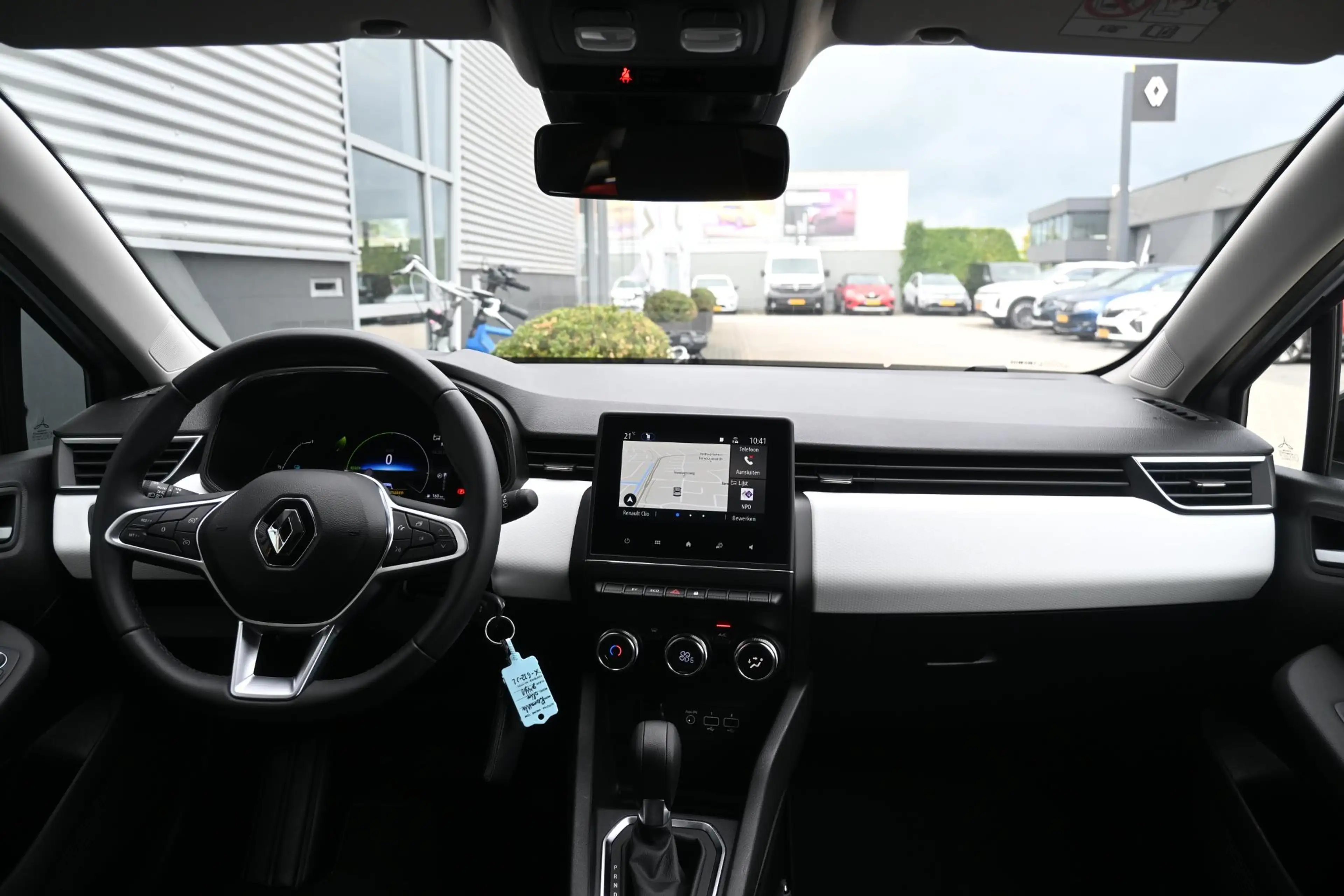 Renault Clio E-Tech Full Hybrid 145 Evolution | NAVI | AIRCO | — photo 10