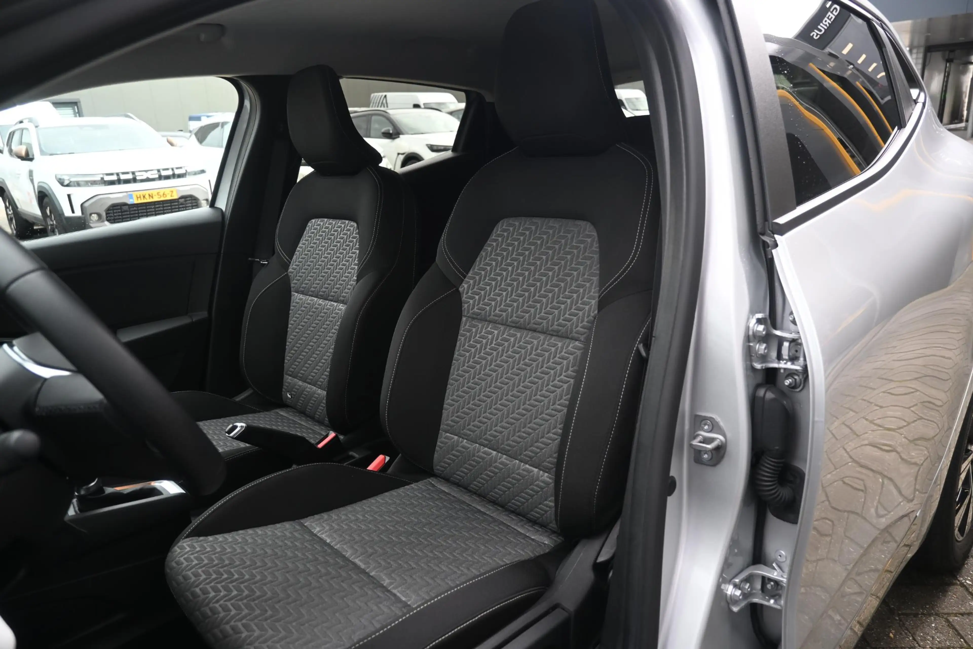 Renault Clio E-Tech Full Hybrid 145 Evolution | NAVI | AIRCO | — photo 11