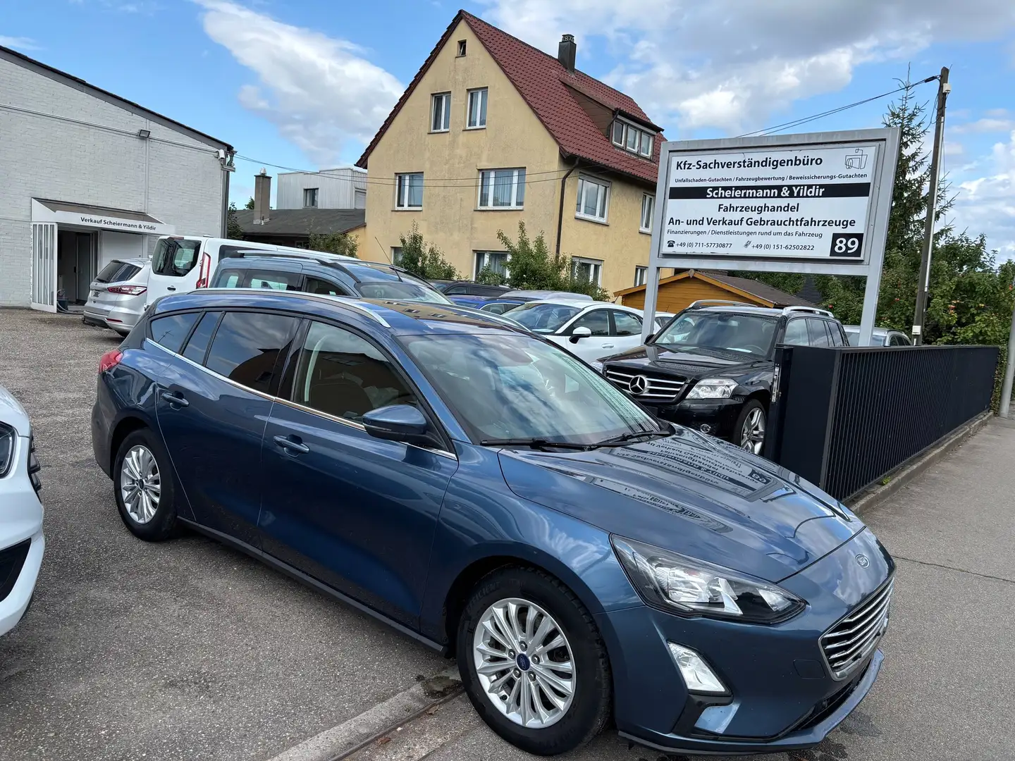 Ford Focus Titanium X LED Navi PTS Kamera 1.Hd Blau - 1
