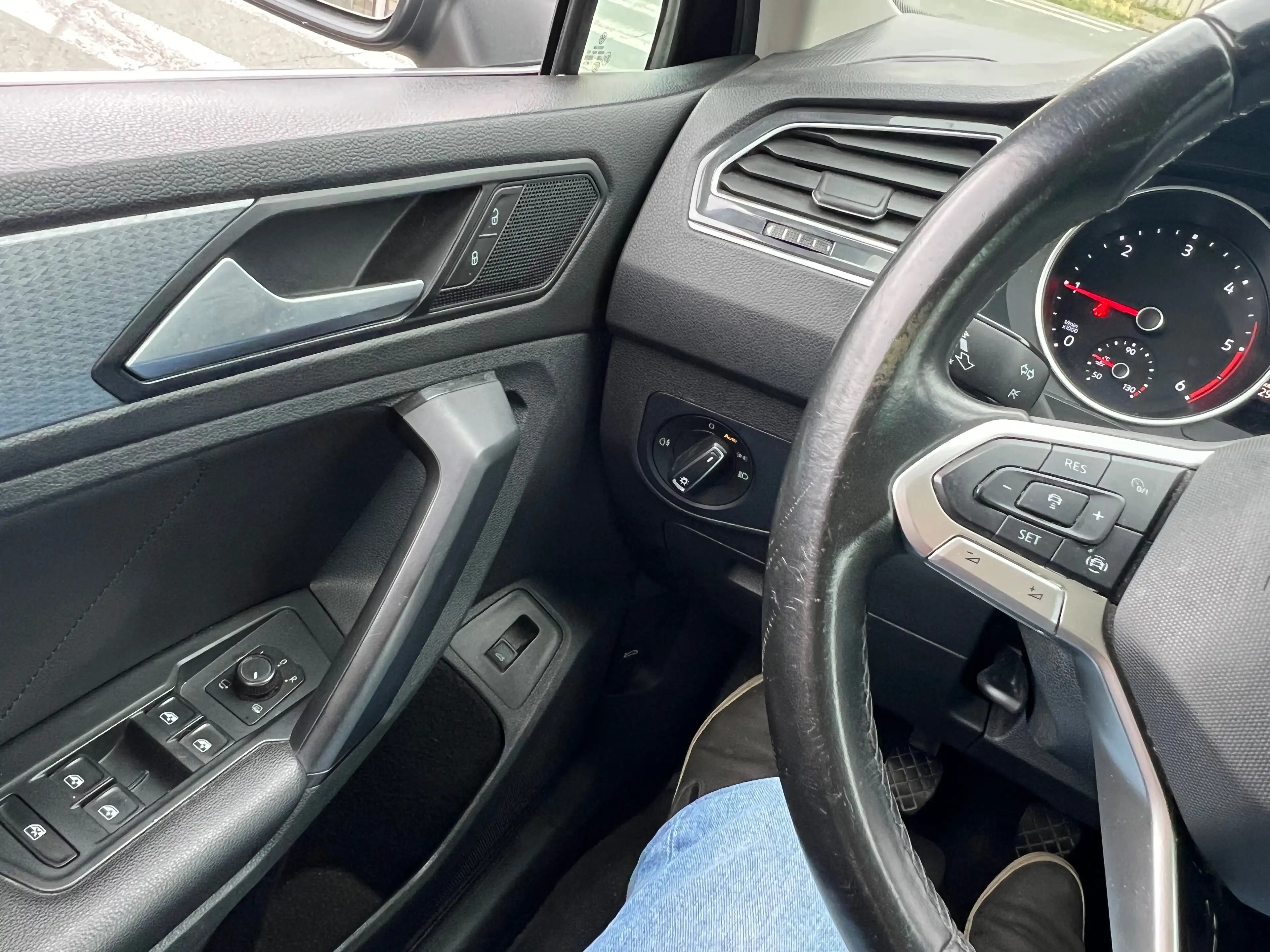 Volkswagen Tiguan Tiguan 2.0 TDI SCR Life Business — photo 11