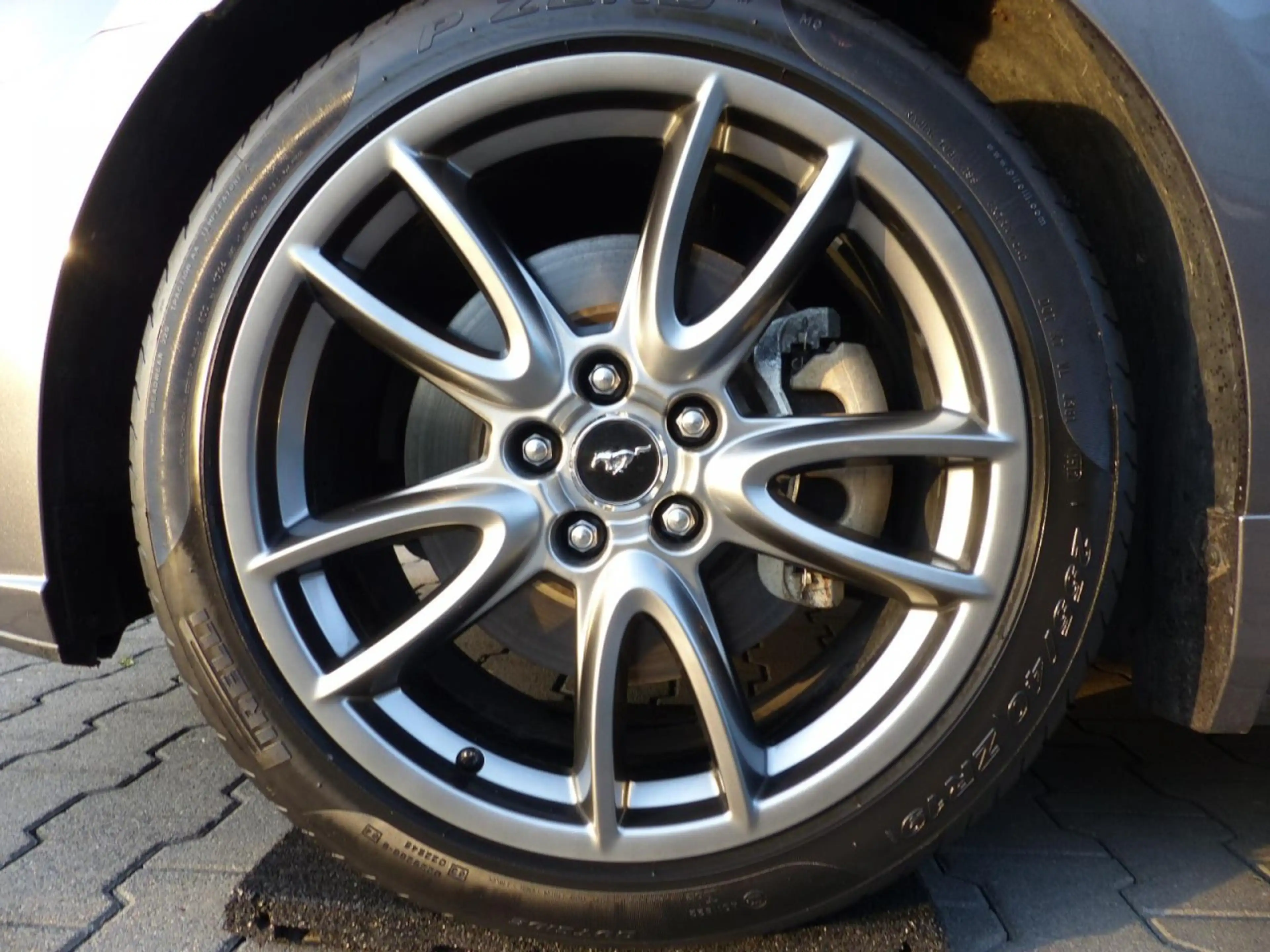 Ford Mustang .GT..AUTOMATIK.KLIMA.XENON.LED.SHZ Leder — photo 7