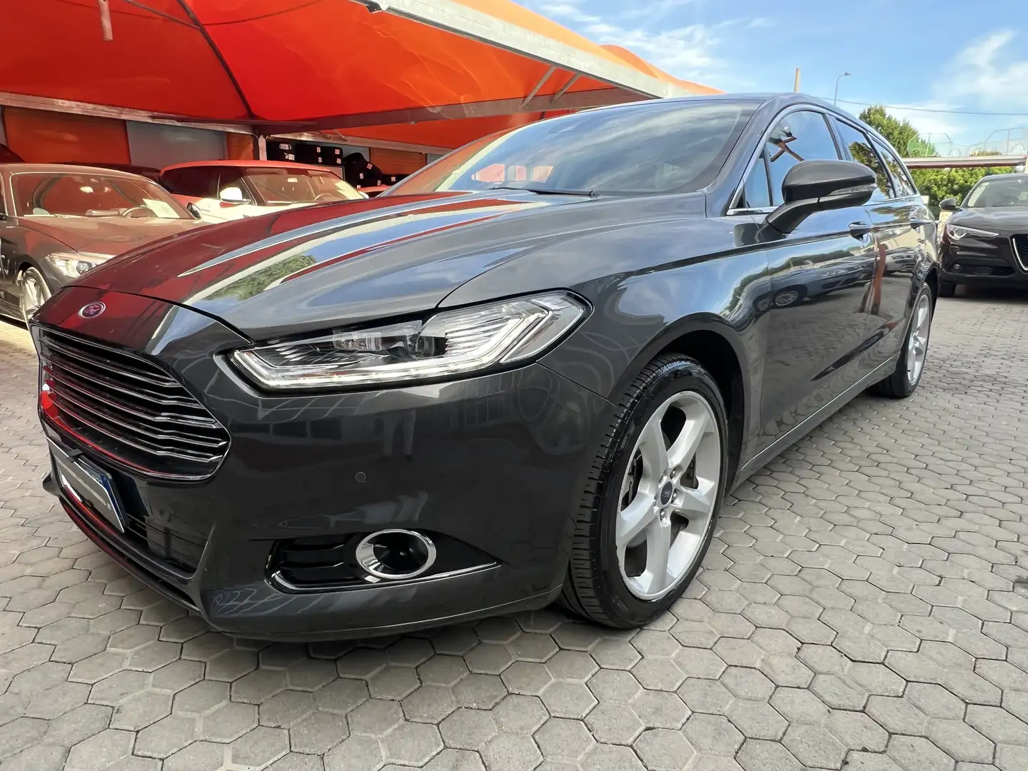 Ford Mondeo Mondeo SW 2.0 tdci Titanium Business s Gris - 2