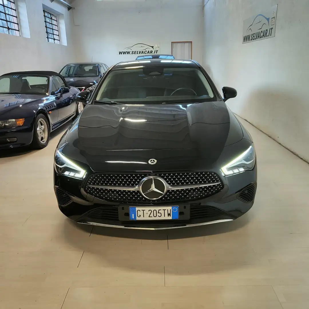 Mercedes-Benz CLA 180 Shooting Brake d Executive Auto. Euro 6D - 2