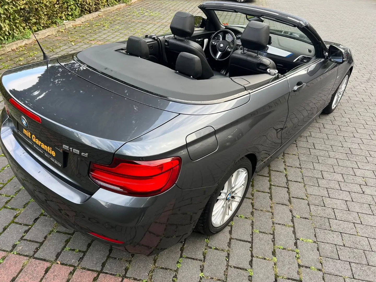 BMW 218 Baureihe 2 Cabrio 218 d M Sport Grau - 2