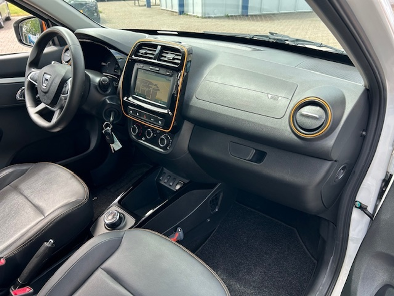 Dacia Spring Comfort+ CARPLAY NAVI CAMERA DEALER NAP! — photo 15