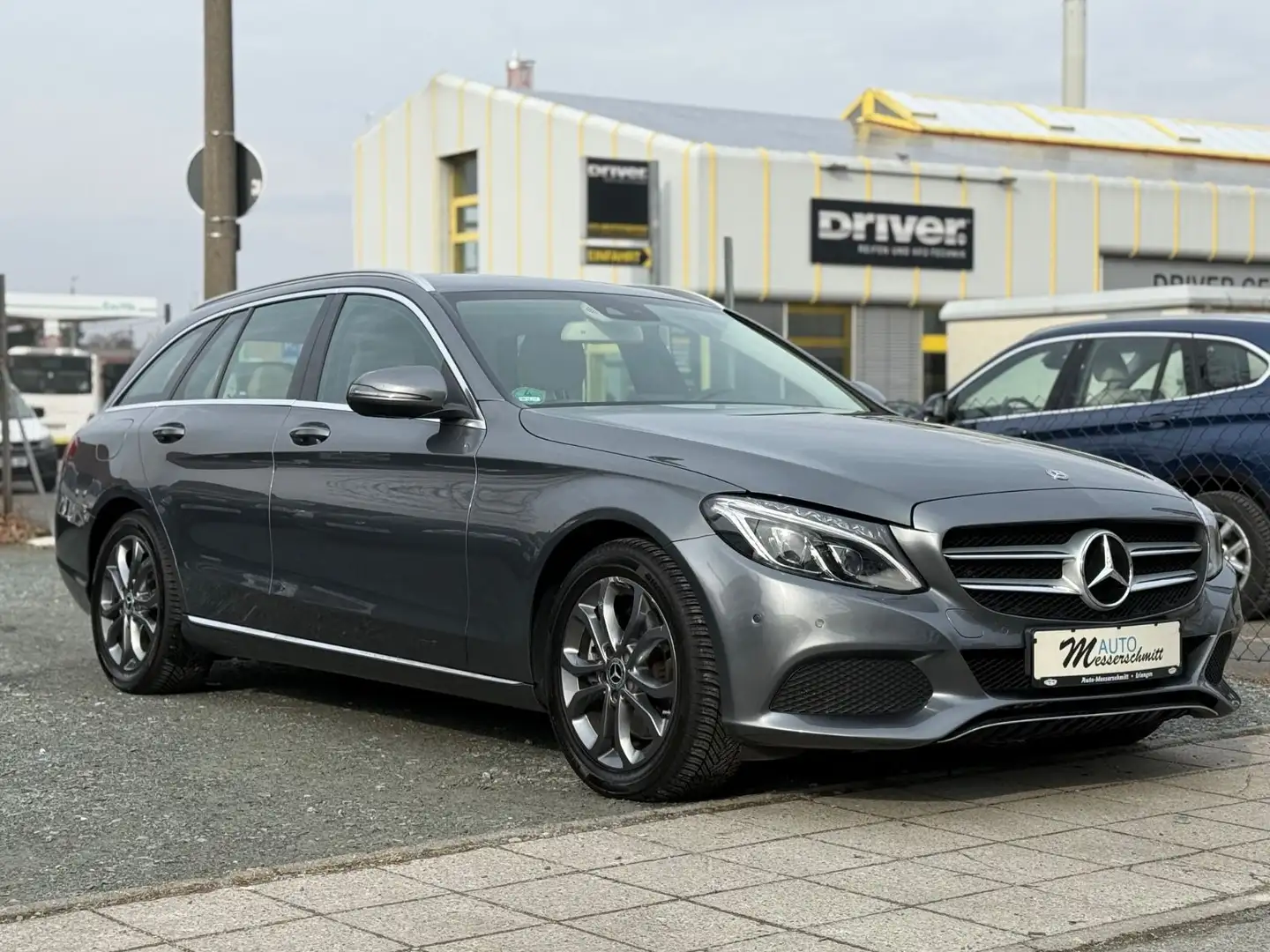 Mercedes-Benz C 300 C300T-Modell 9G-AUTOMATIK-LED-NAVI-CAM-SHZ-LEDER Grau - 1
