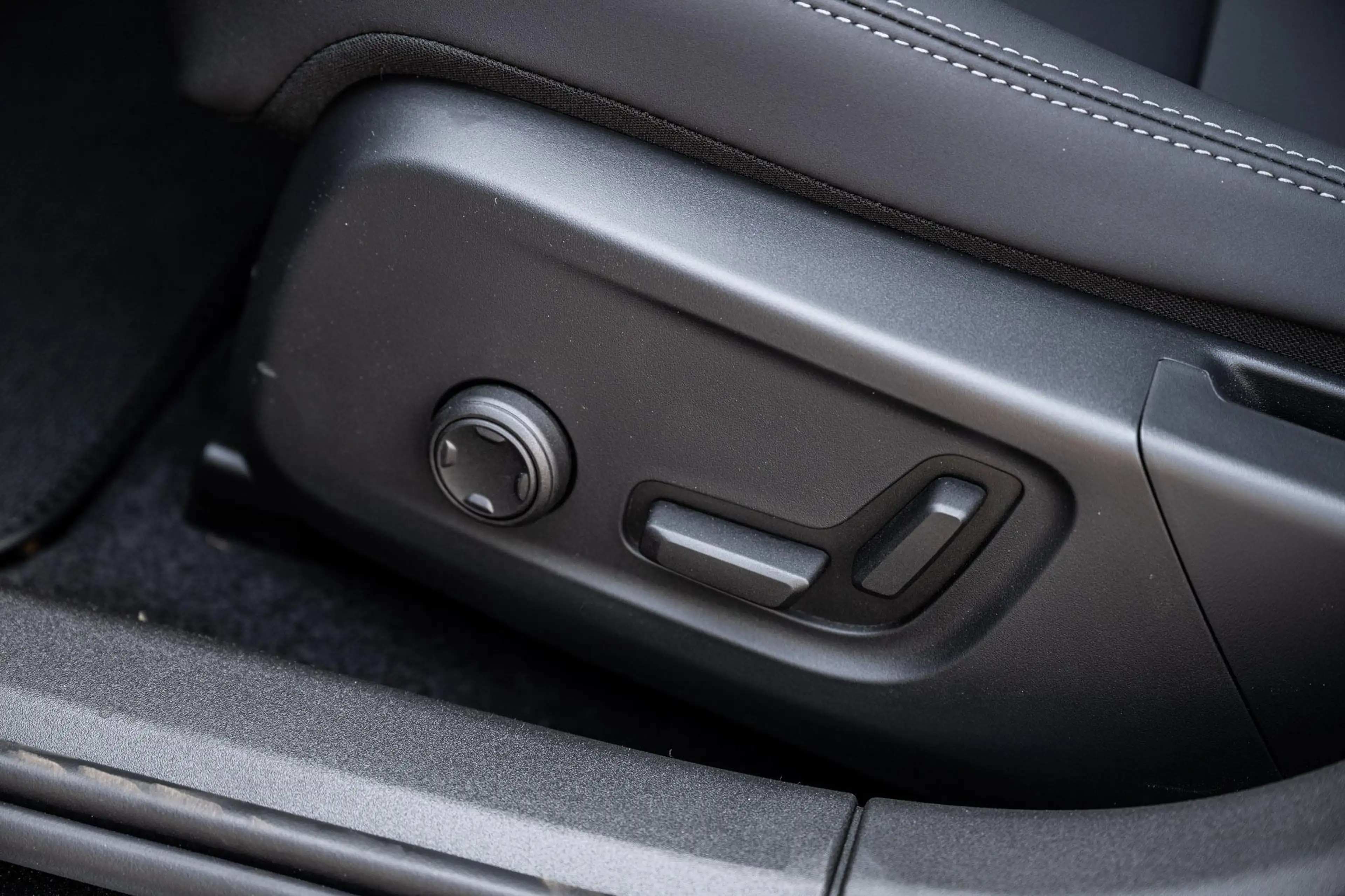Polestar 2 Long Range Single Motor Prime 82 kWh | Pilot assis — photo 7
