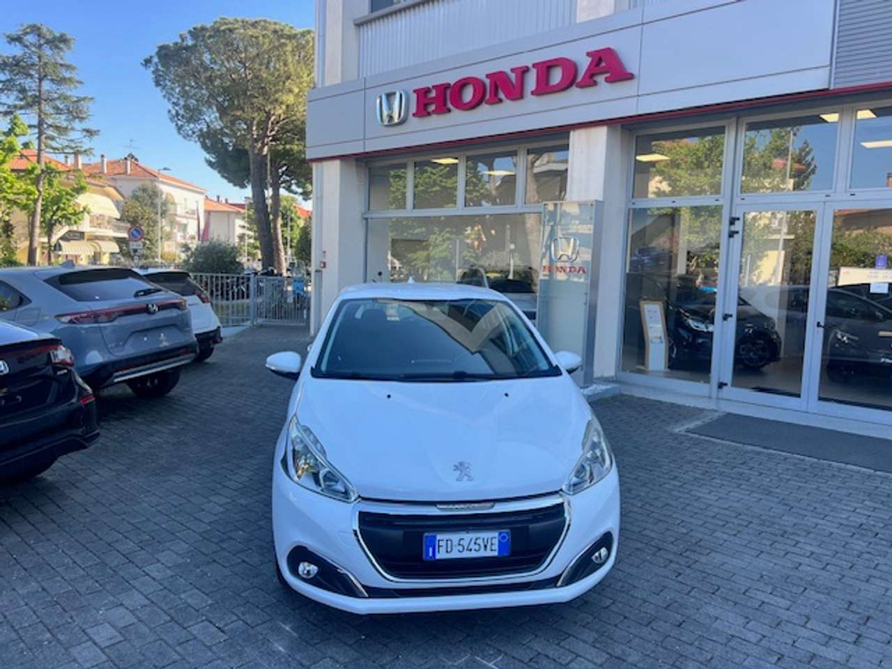 Peugeot 208 1.6 Active
