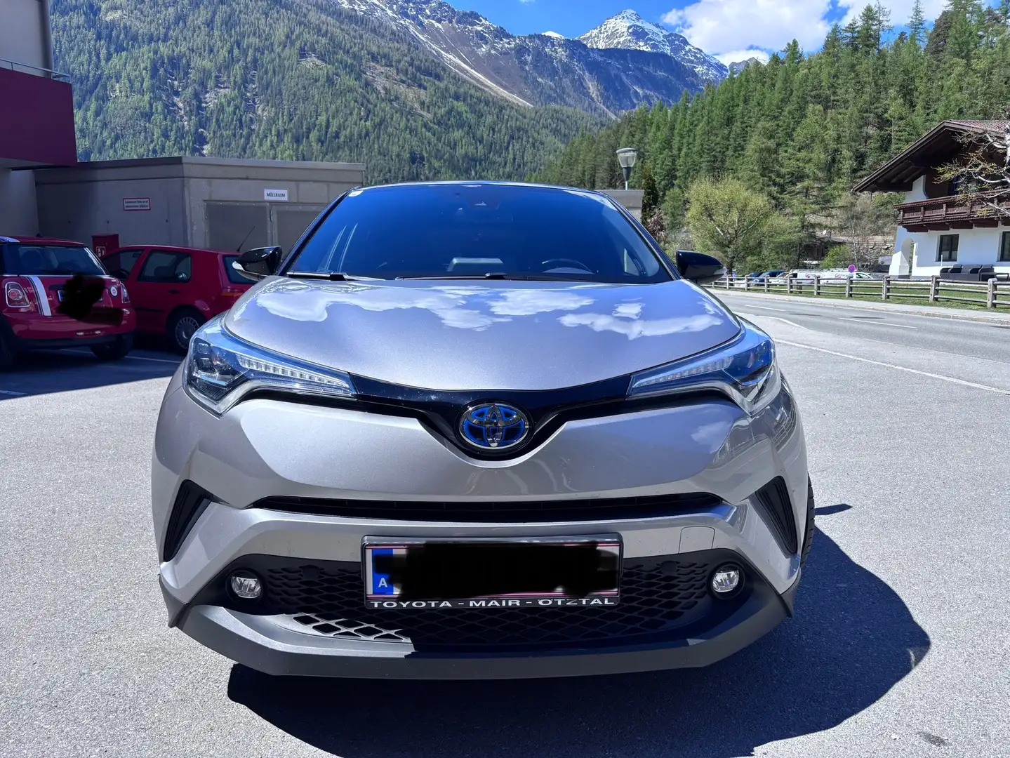 Toyota C-HR C-ULT - 2