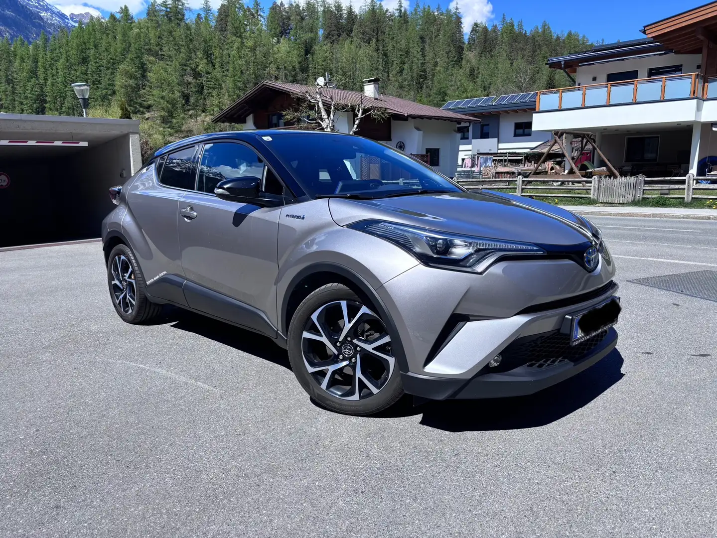 Toyota C-HR C-ULT - 1