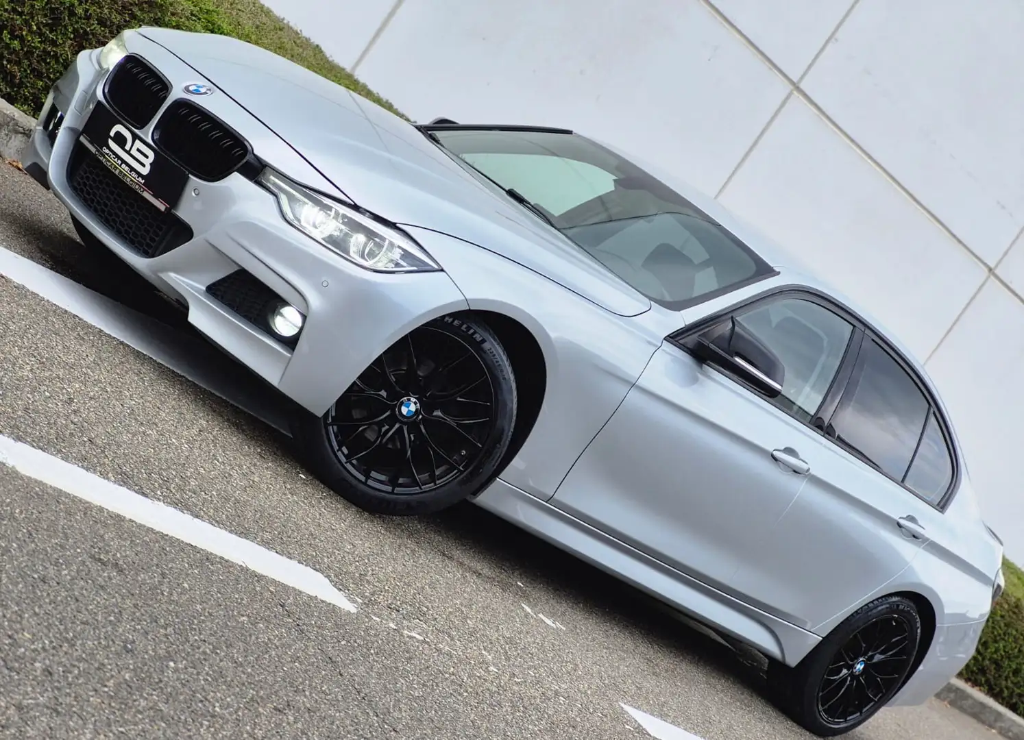 BMW 318 *** Pack M - Auto - Navi - Pdc - Garantie *** Argent - 1