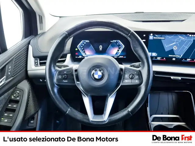 BMW 2 Series view 10