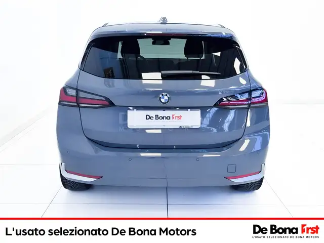 BMW 2 Series view 5