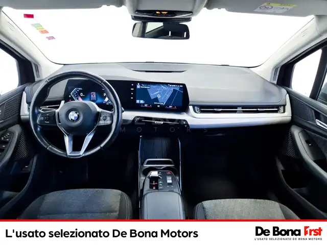 BMW 2 Series view 9