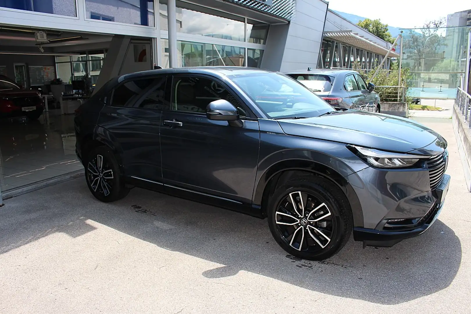 Honda HR-V 1,5 i-MMD Hybrid 2WD Advance Aut. Gris - 2