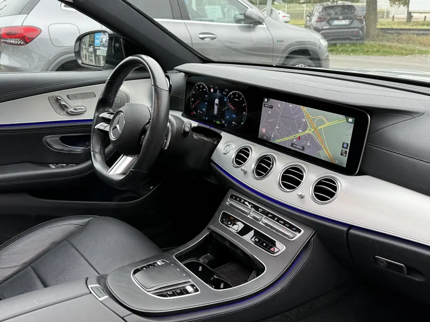 Mercedes-Benz E 300 Break E de AMG Line Argent - 2