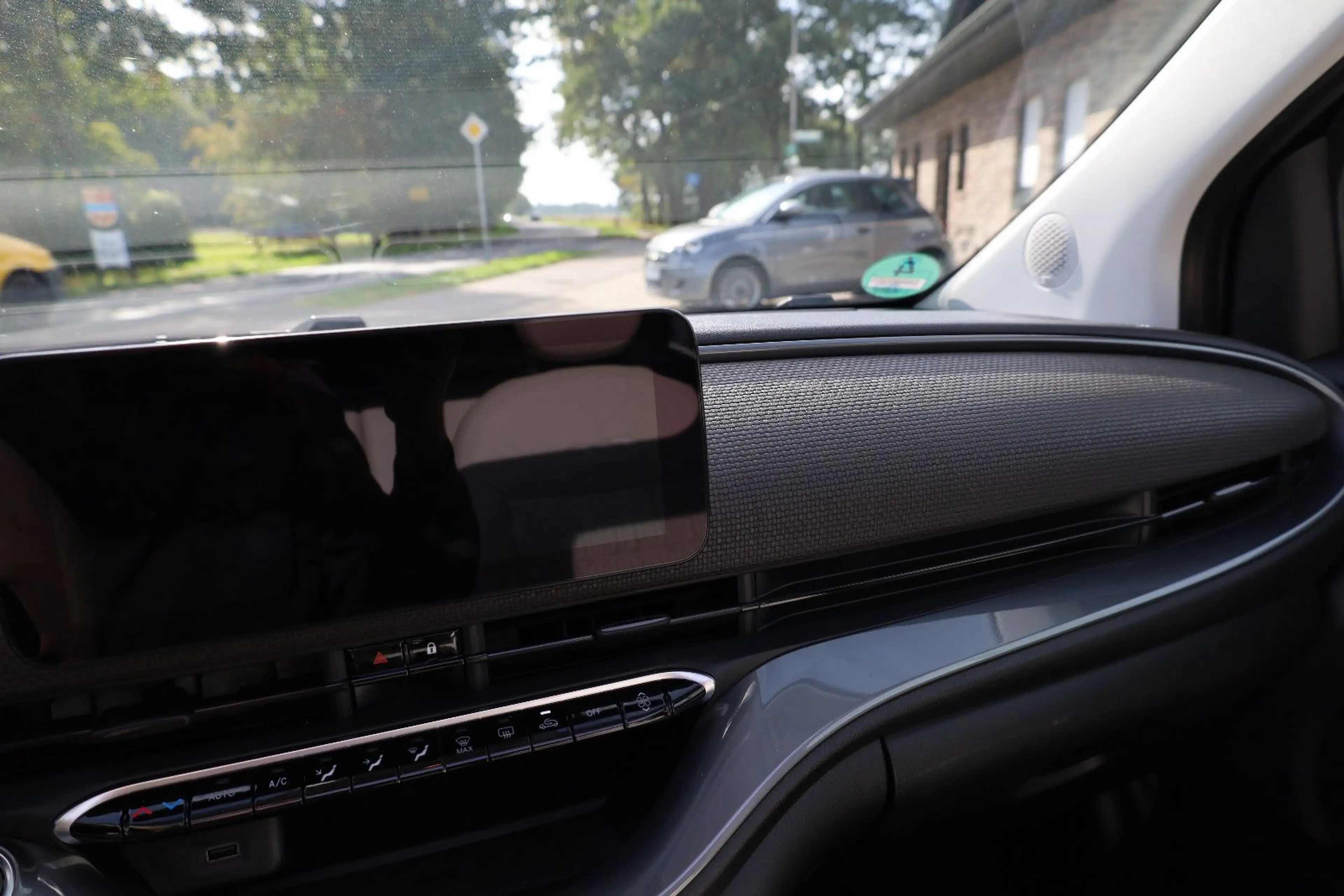 Fiat 500e La Prima by Bocelli SOH 95,9% — photo 12