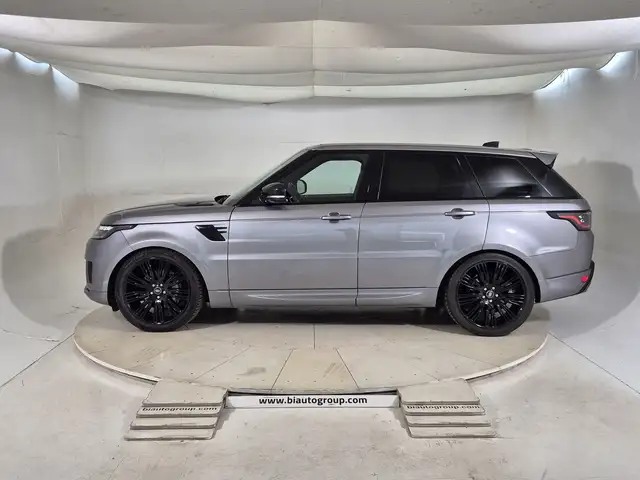 Land Rover Range Rover Sport view 6