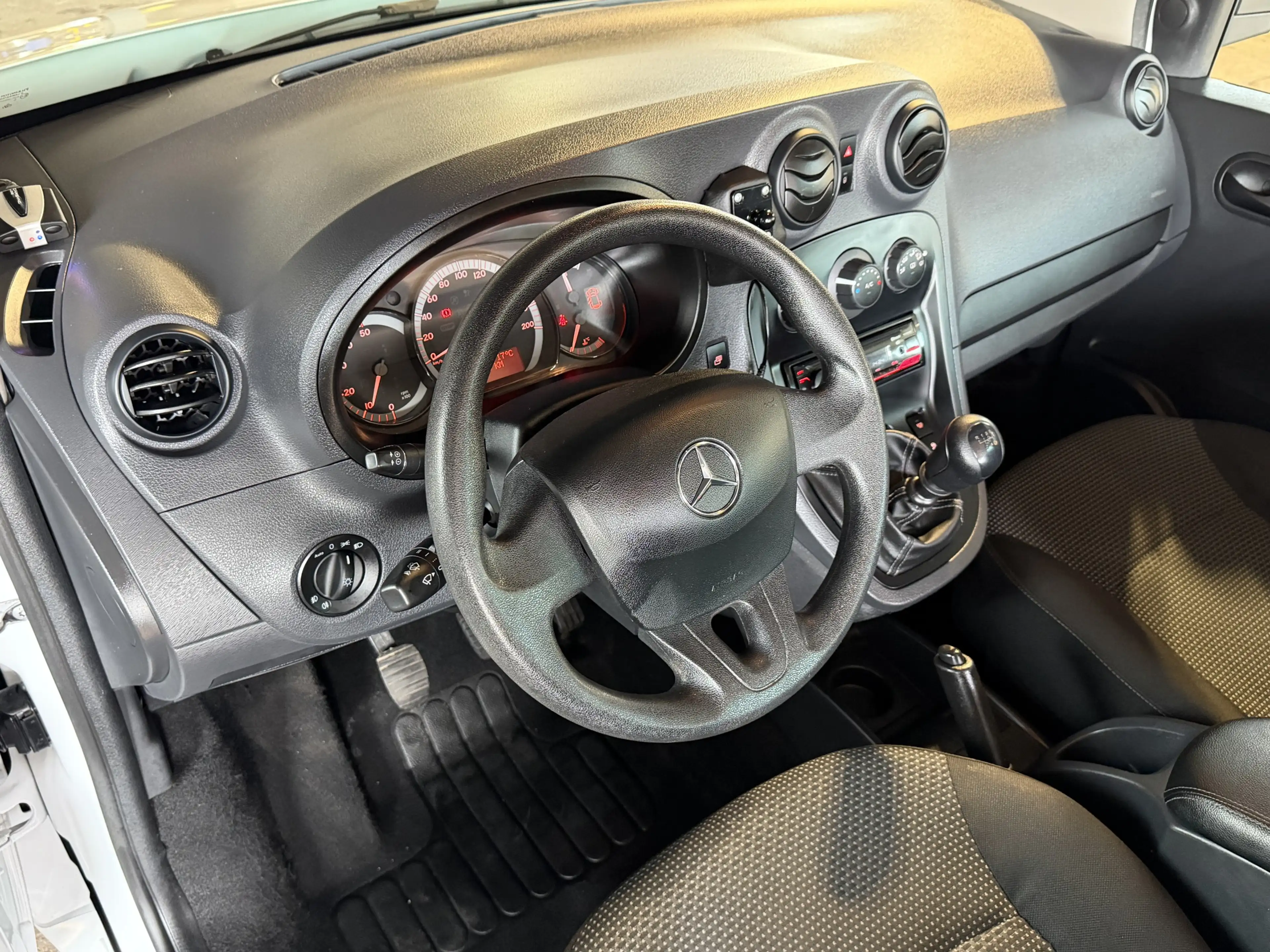 Mercedes-Benz Citan 109 CDI lang 1HAND*PDC*BLUETOOTH — photo 12