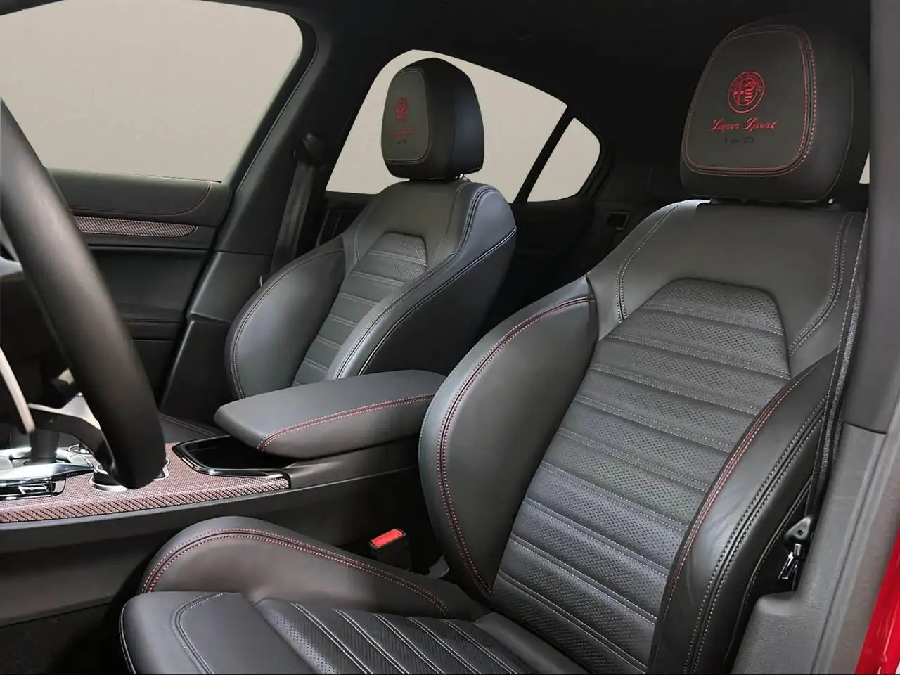 Alfa Romeo Stelvio 2024 — фото 10