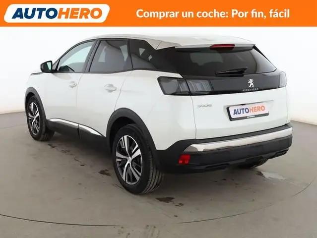 Peugeot 3008 view 4