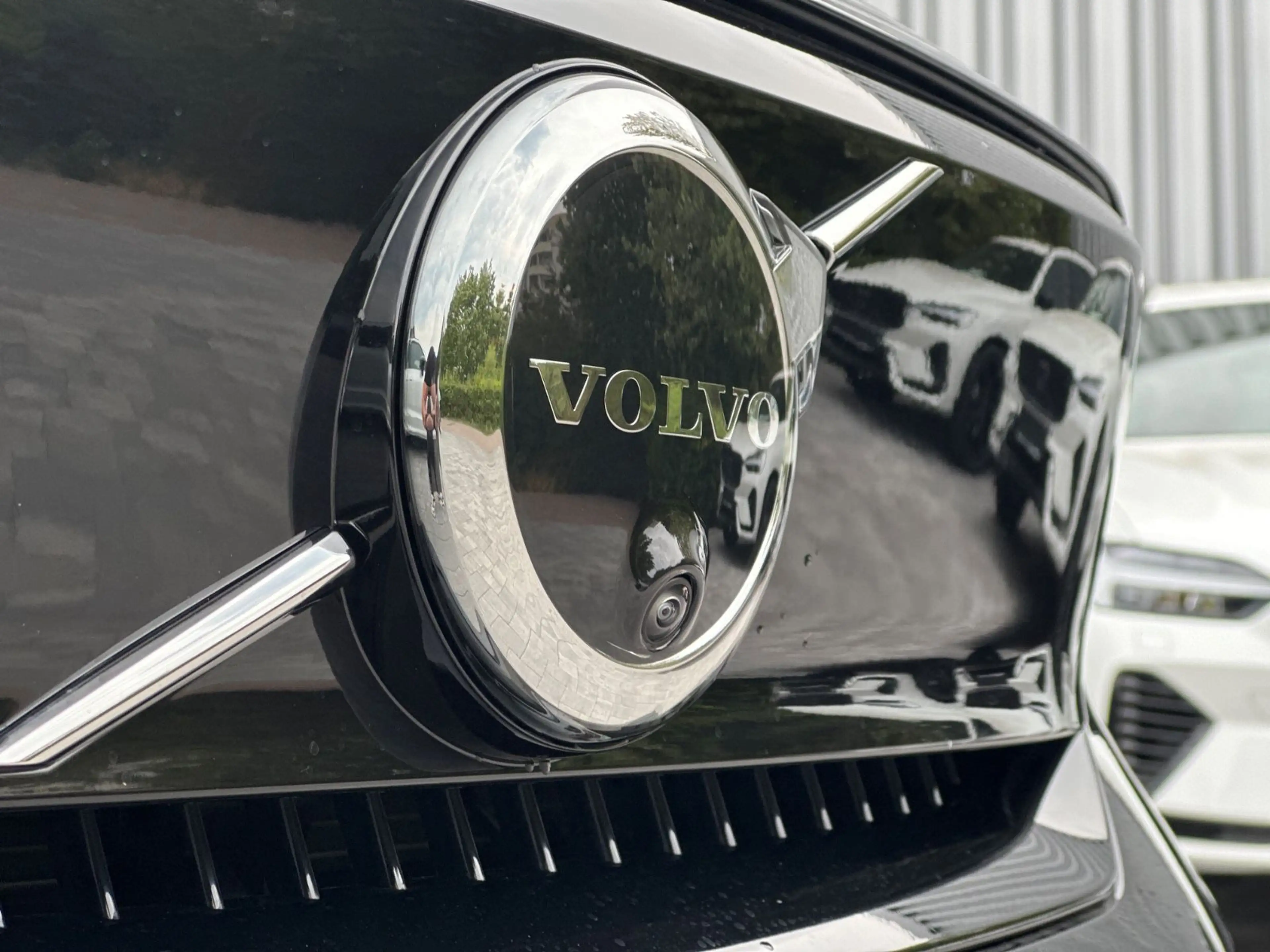 Volvo EX40 SINGLE M. PLUS DARK - WINTERPKT - 360VIEW — photo 3