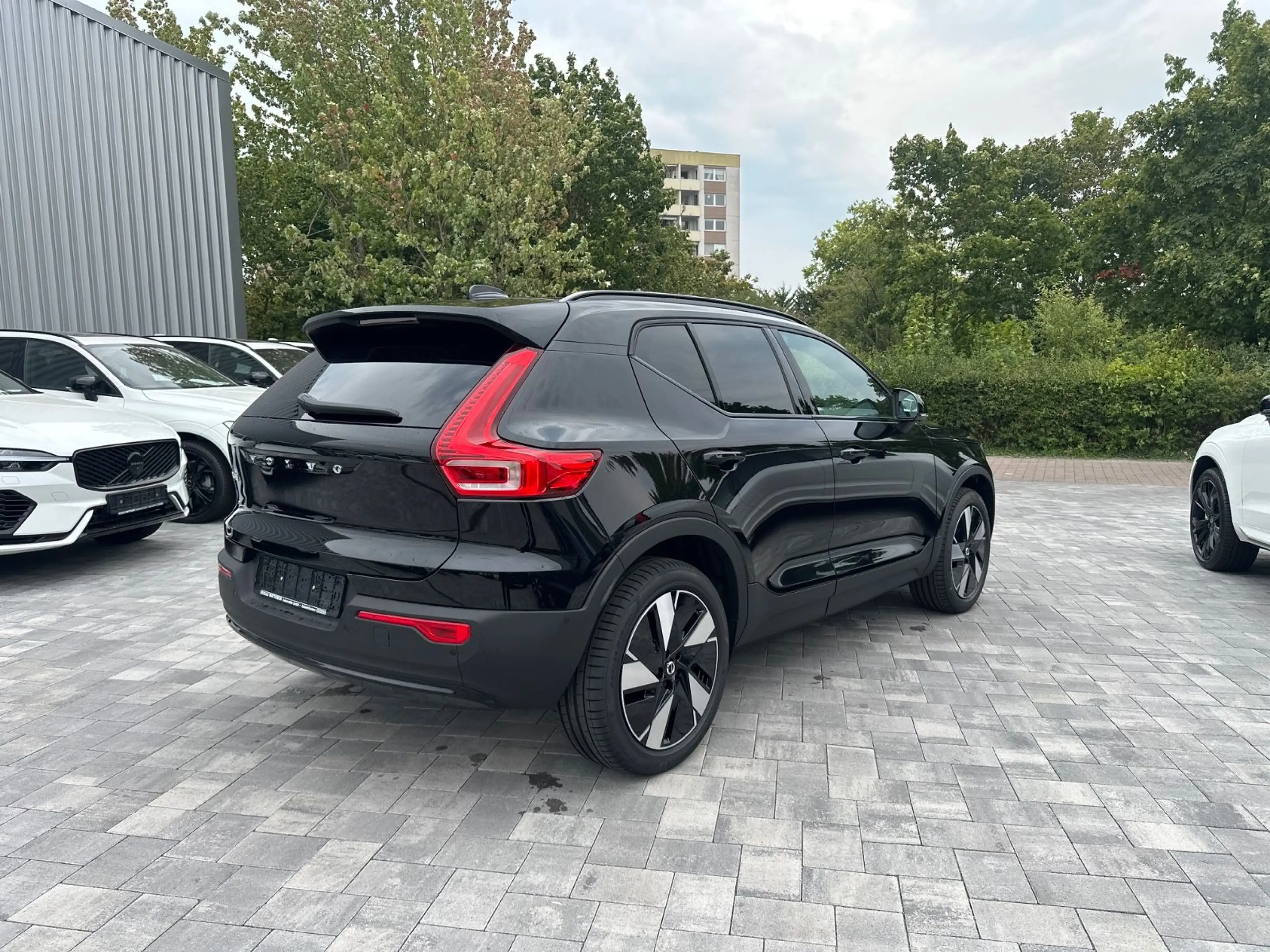 Volvo EX40 SINGLE M. PLUS DARK - WINTERPKT - 360VIEW — photo 6