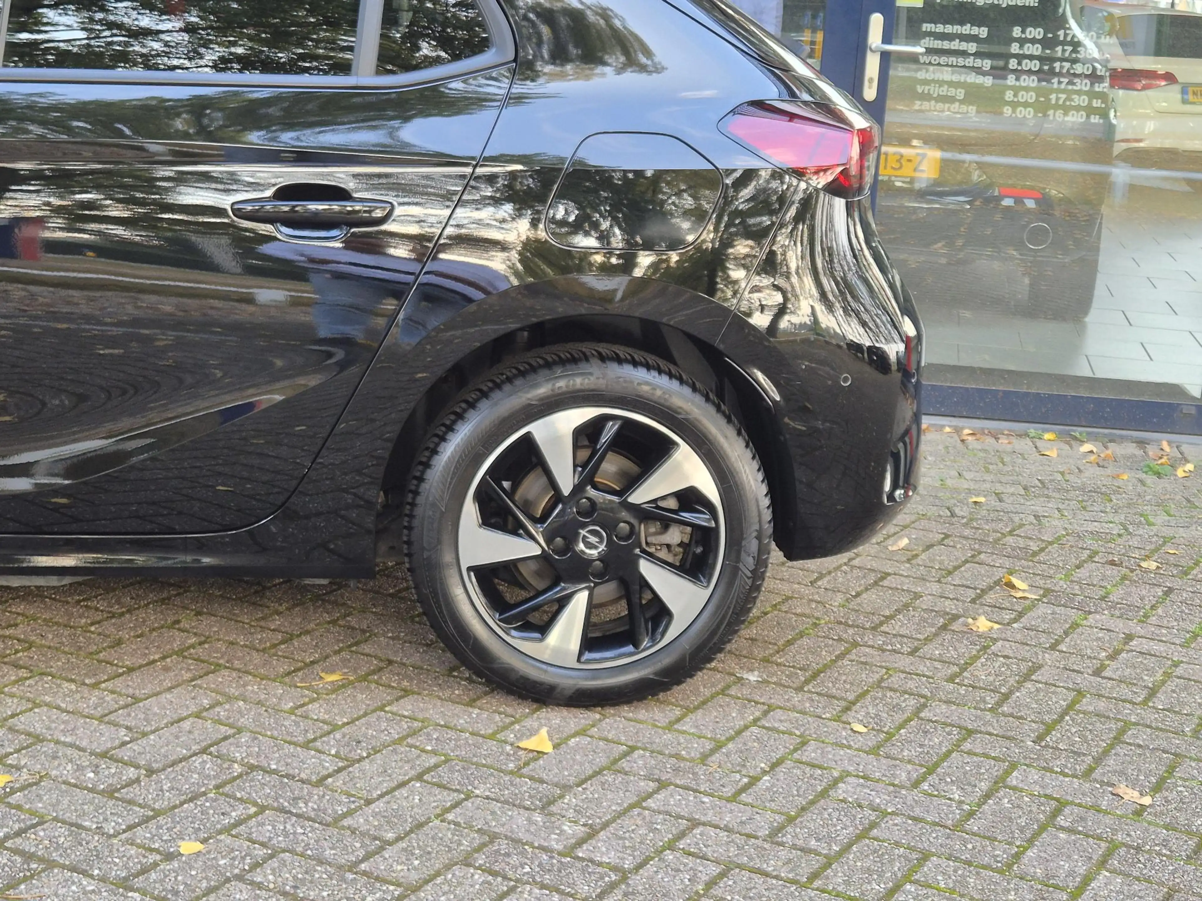 Opel Corsa-e Electric GS 50 | Navigatie via Apple Carplay / And — photo 8