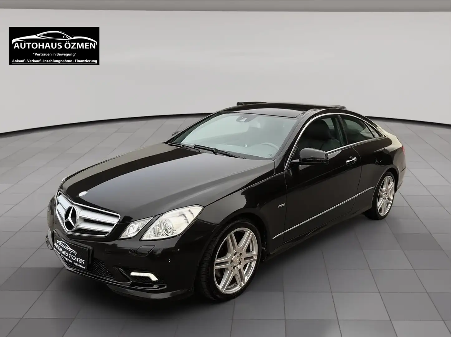 Mercedes-Benz E 350 E-Klasse CDI BlueEfficiency Avantgarde Schwarz - 1