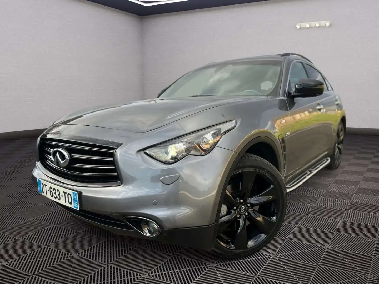 Infiniti QX70 3.0D V6 GT Gris - 1
